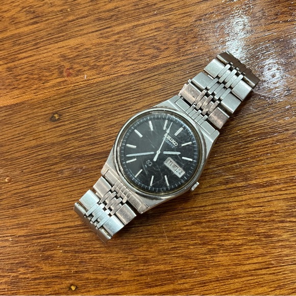 Men’s Vintage Seiko Quartz Day Date Watch 7123-8430-P Stainless Steel - Picture 3 of 8